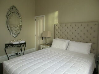 Valmai Villa Room 7